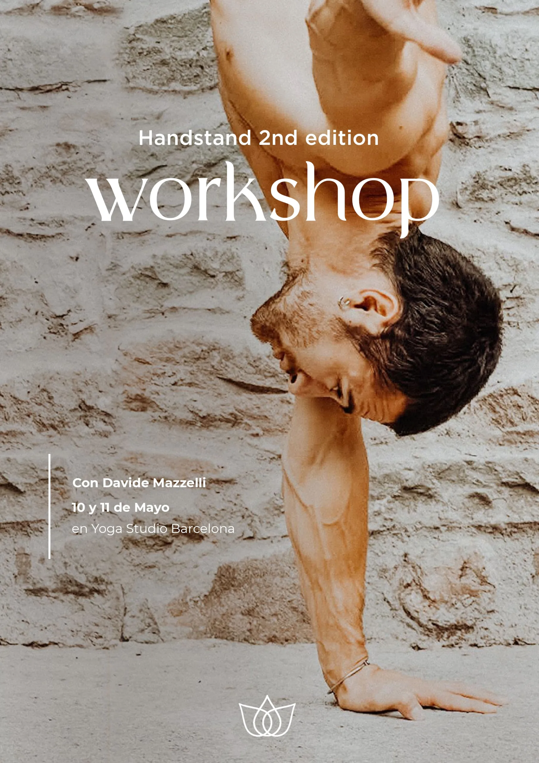 Curso de Handstand en Yoga Studio Barcelona.